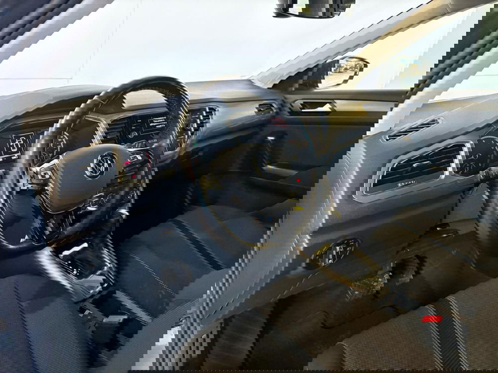 Volkswagen T-Roc usata a Monza e Brianza (11)