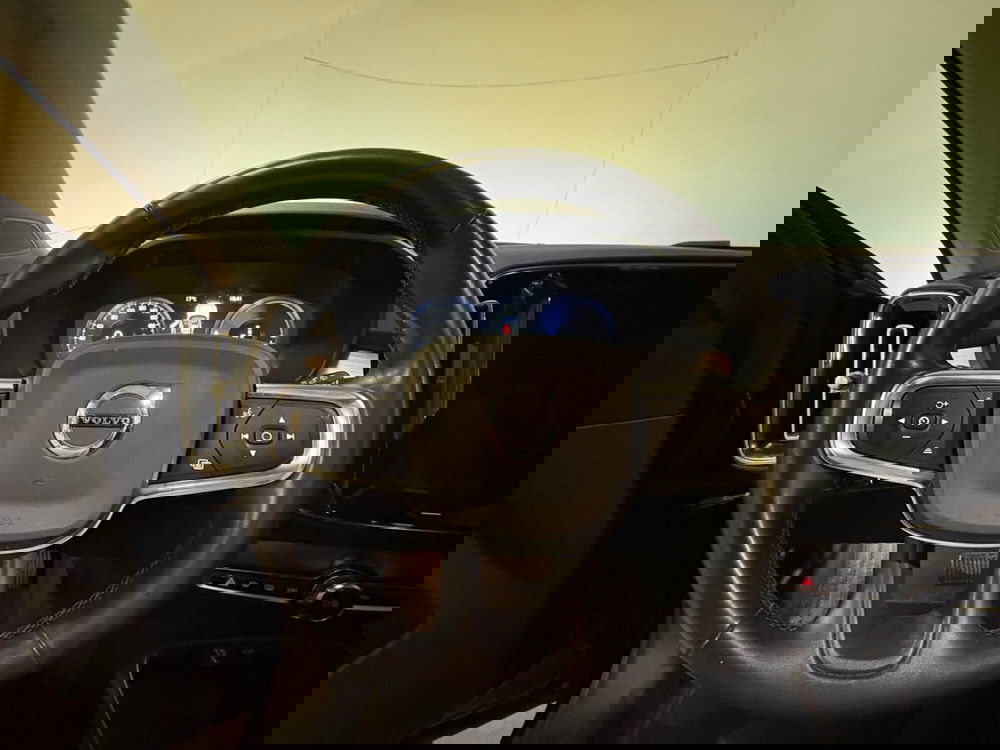 Volvo XC40 usata a Monza e Brianza (18)