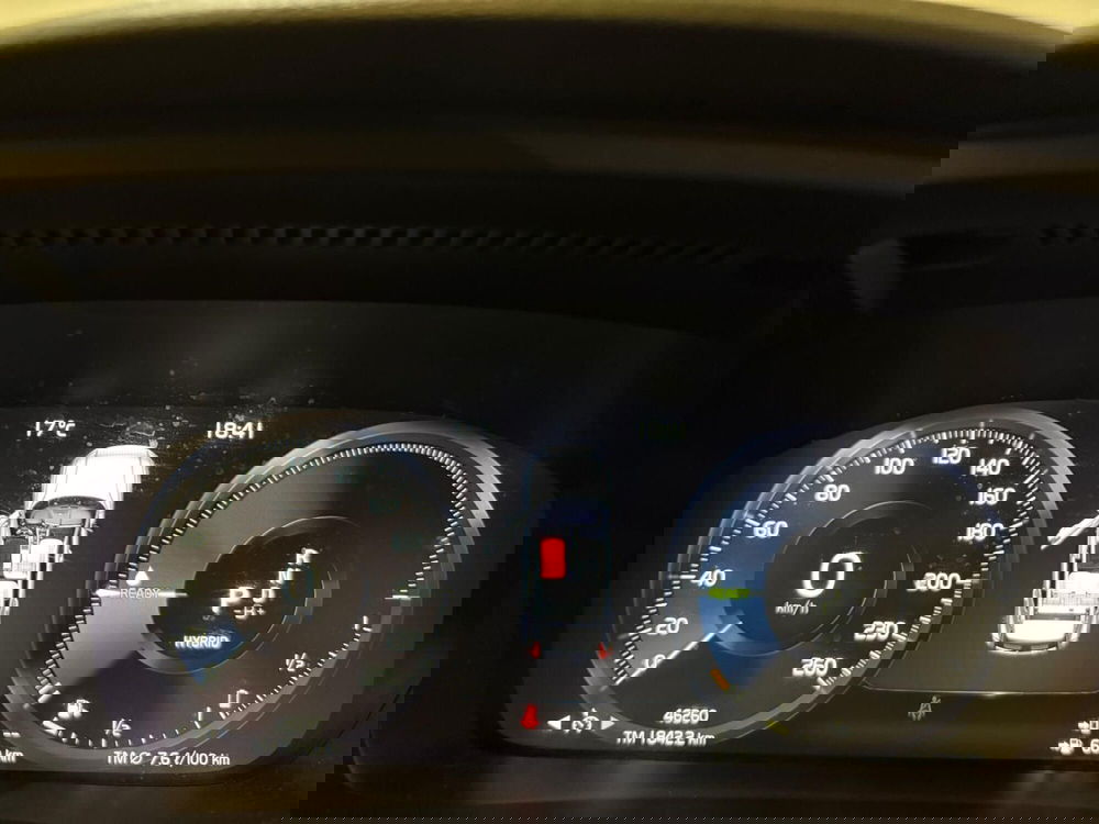 Volvo XC40 usata a Monza e Brianza (8)