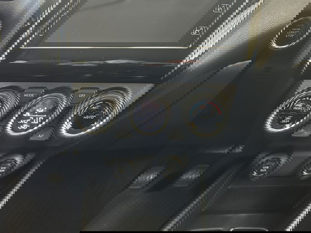 Suzuki Swift usata a Bari (16)