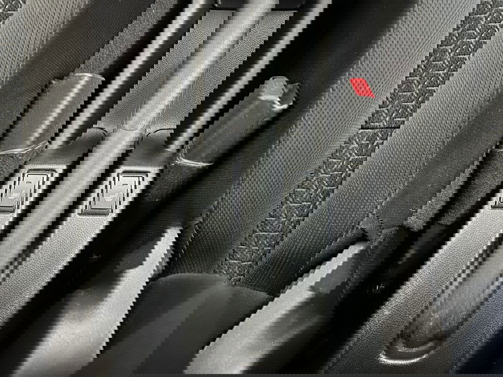 Suzuki Swift usata a Bari (17)