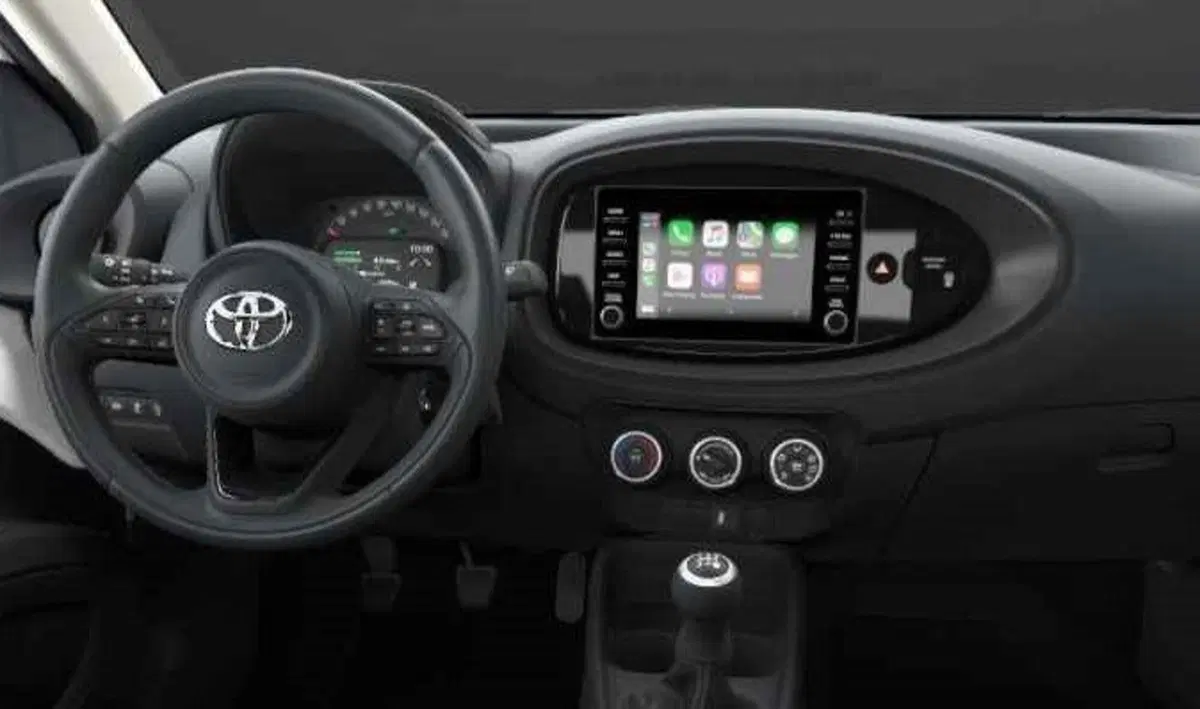 Toyota Aygo X nuova a Modena (2)