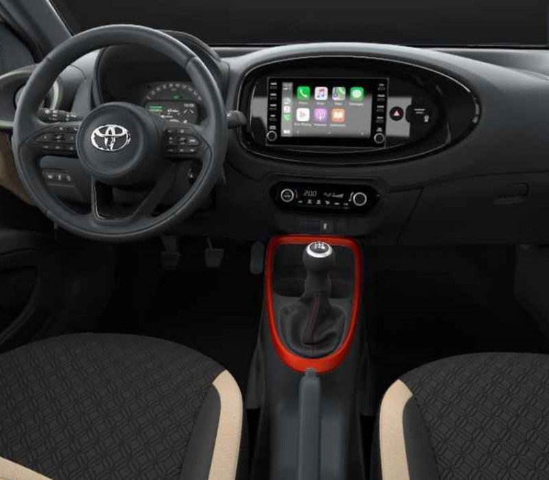 Toyota Aygo X nuova a Modena (2)