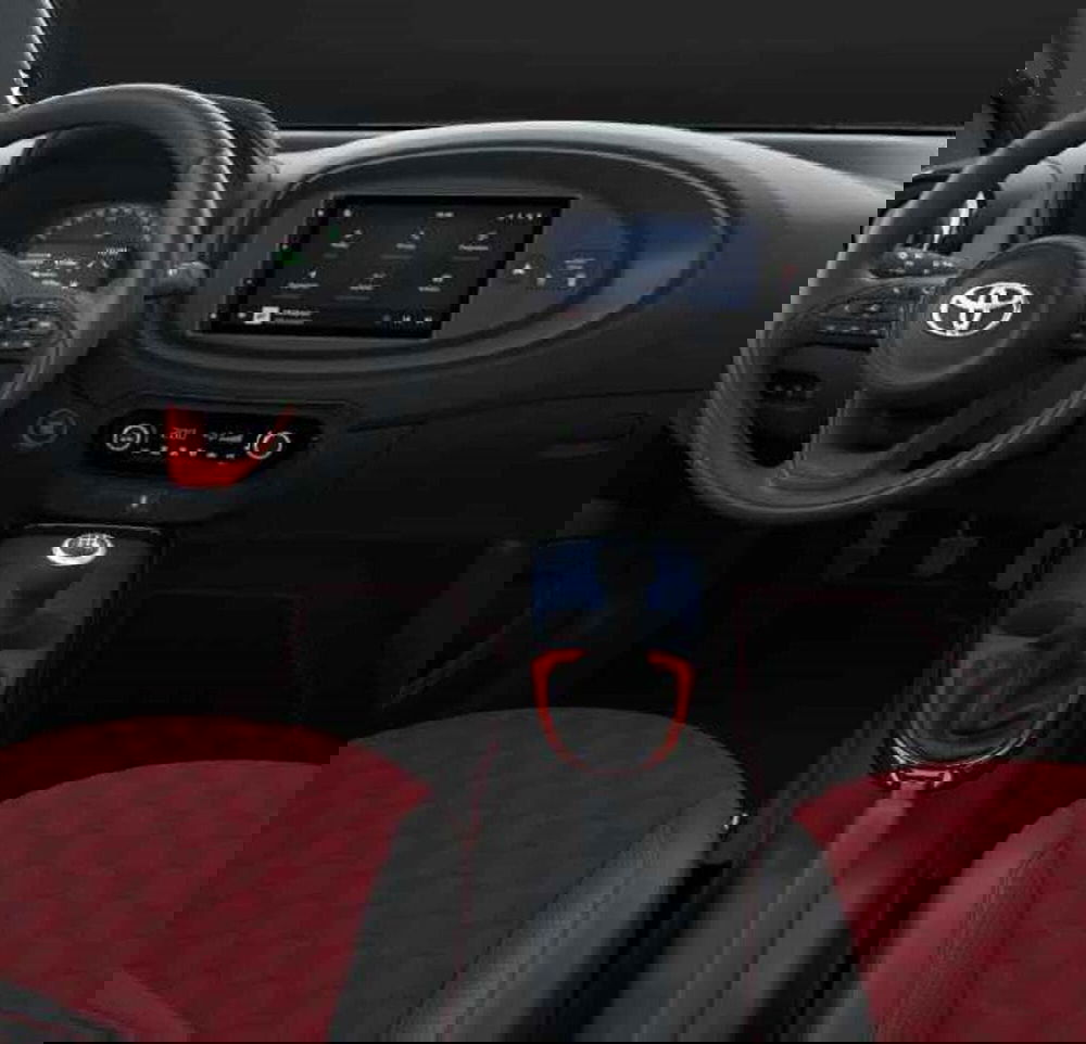 Toyota Aygo X nuova a Modena (2)