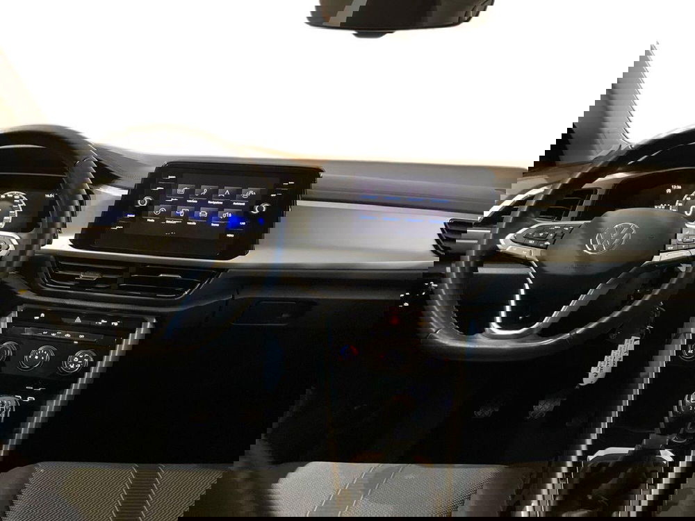 Volkswagen T-Roc usata a Prato (11)