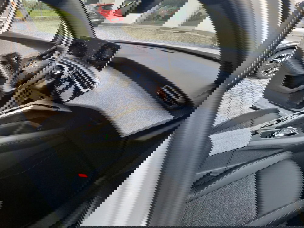 Peugeot 3008 nuova a Lucca (11)