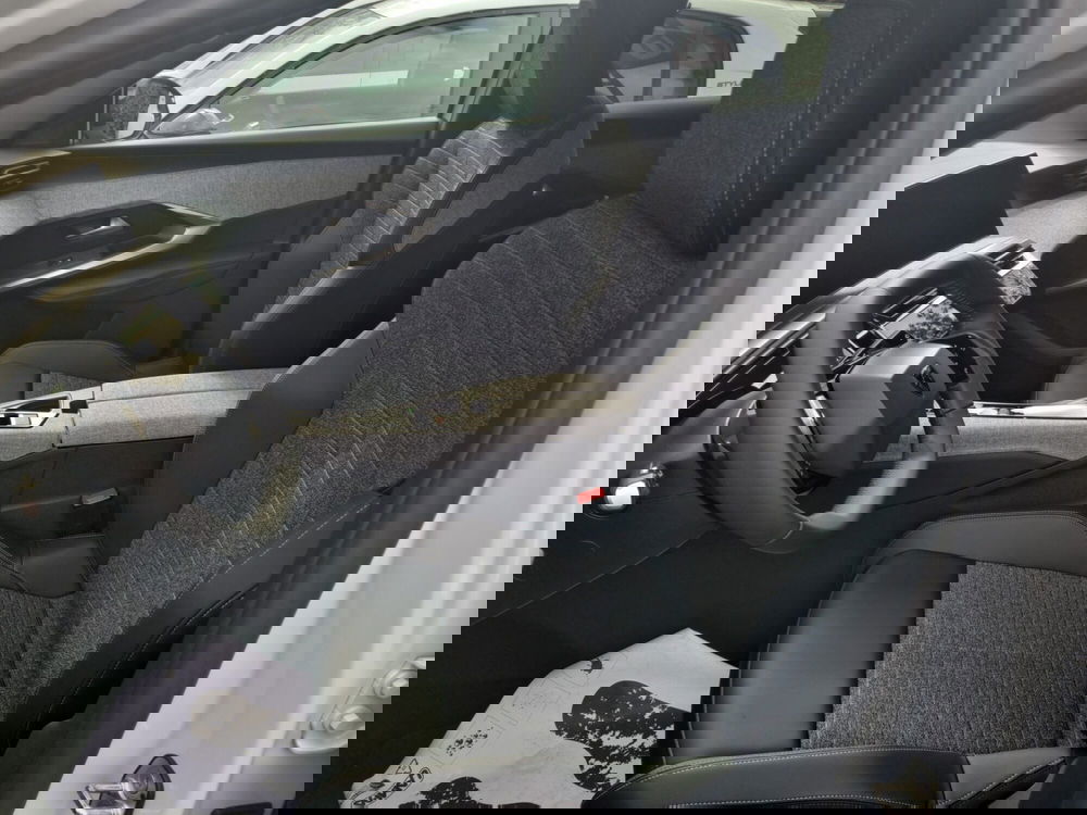 Peugeot 3008 nuova a Lucca (4)