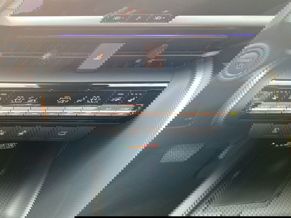 Toyota Toyota C-HR usata a Vicenza (16)