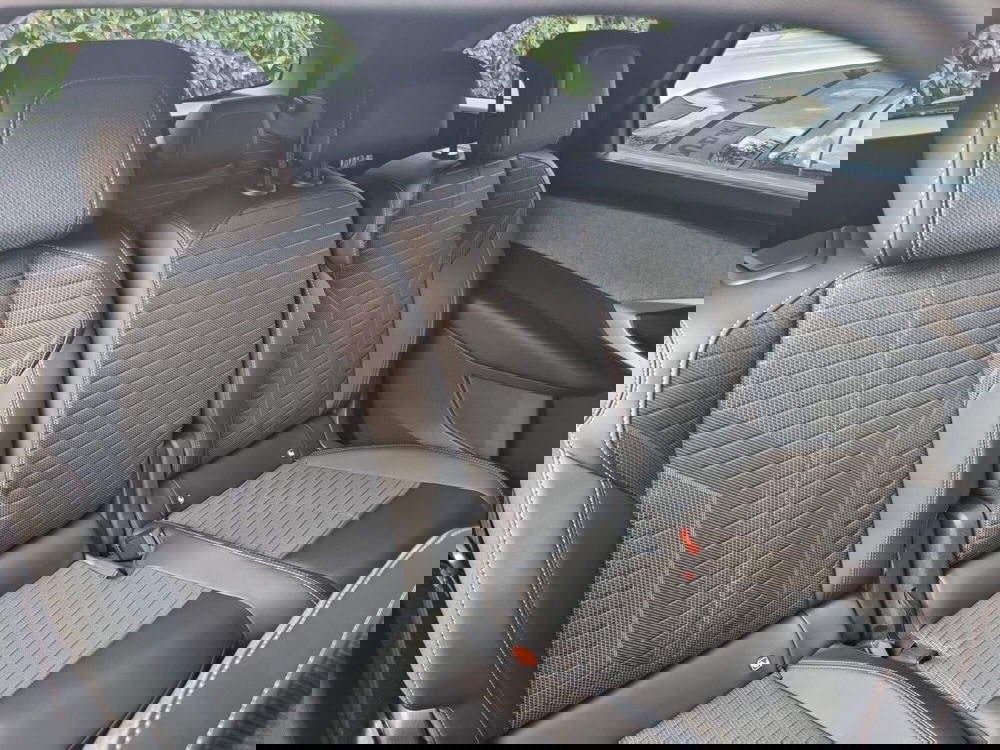 Peugeot 5008 nuova a Lucca (10)