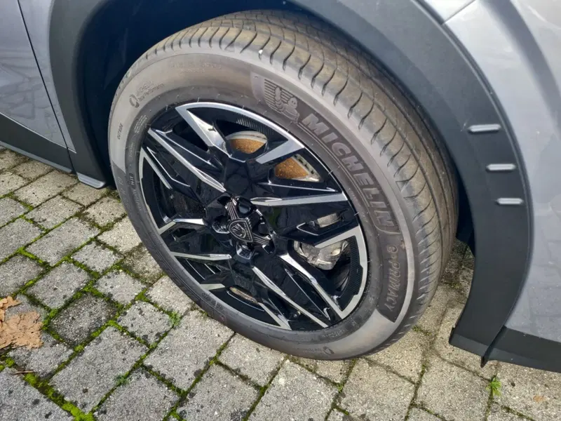 Peugeot 5008 nuova a Lucca (15)