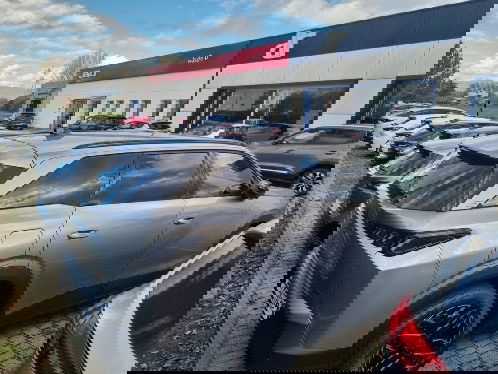 Peugeot 5008 nuova a Lucca (3)