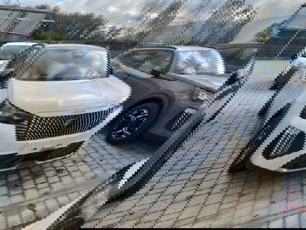 Peugeot 2008 nuova a Lucca (17)