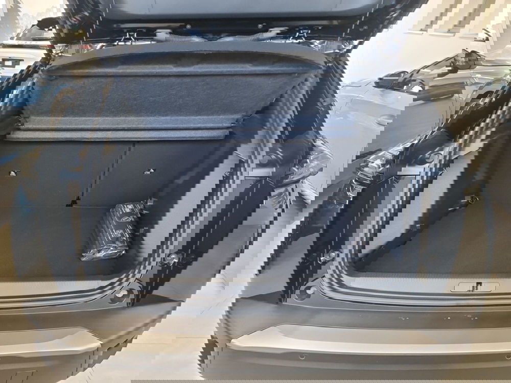 Peugeot 2008 nuova a Lucca (7)