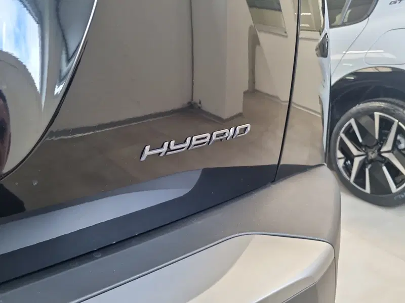 Peugeot 2008 nuova a Lucca (8)