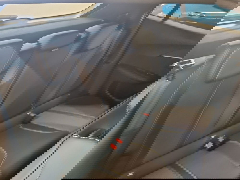 Peugeot 2008 nuova a Lucca (9)