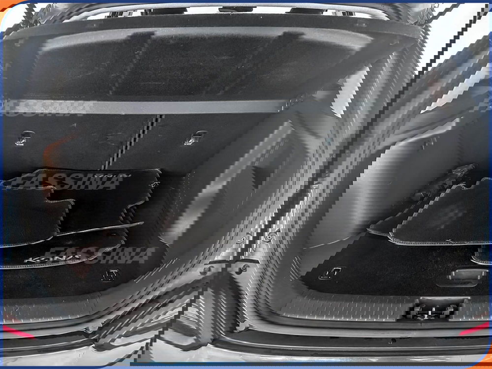 Hyundai Kona usata a Milano (11)