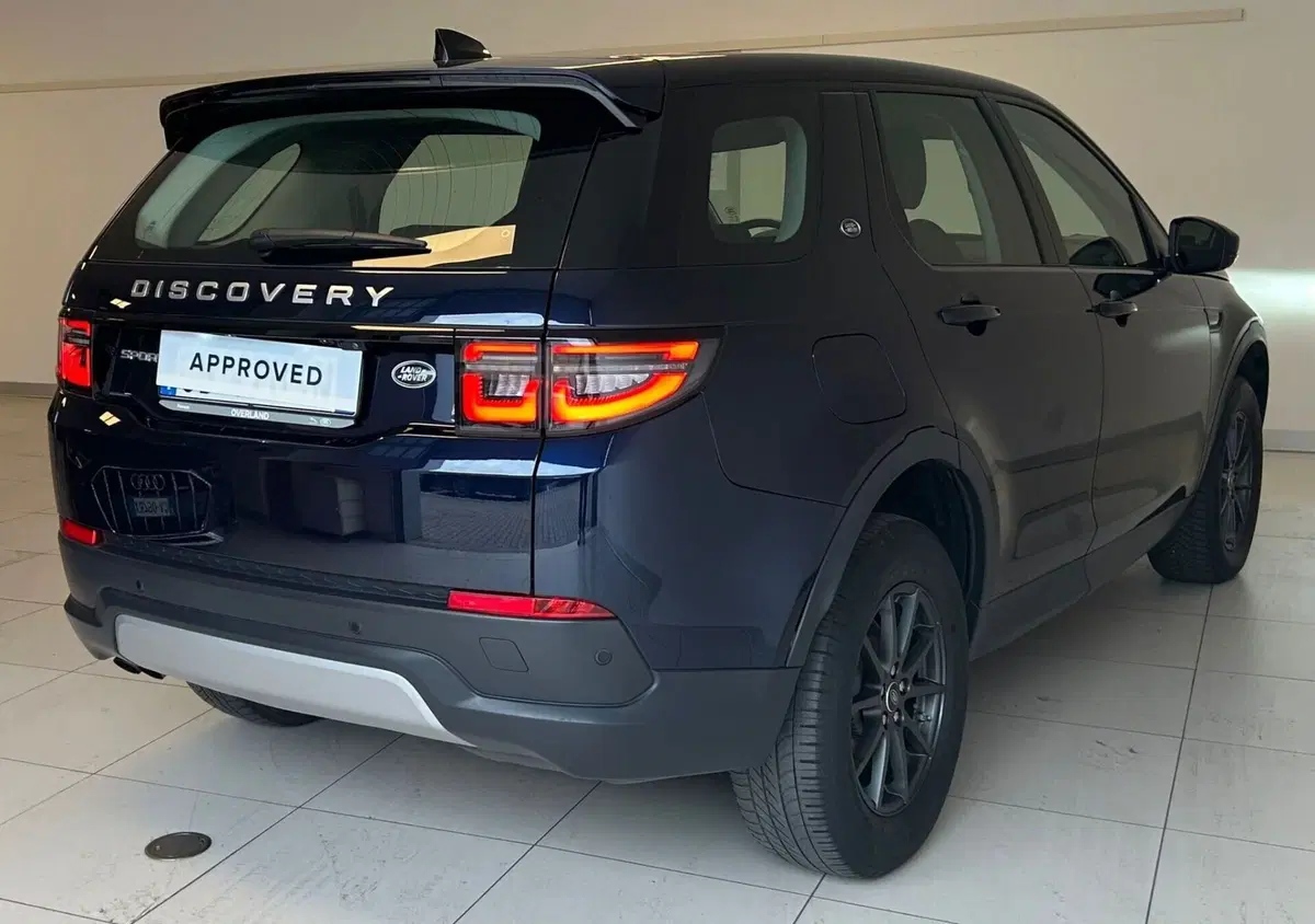 Land Rover Discovery Sport usata a Ferrara (2)