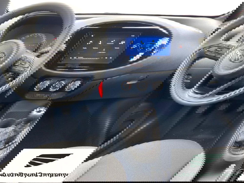 Toyota Aygo X nuova a Roma (10)