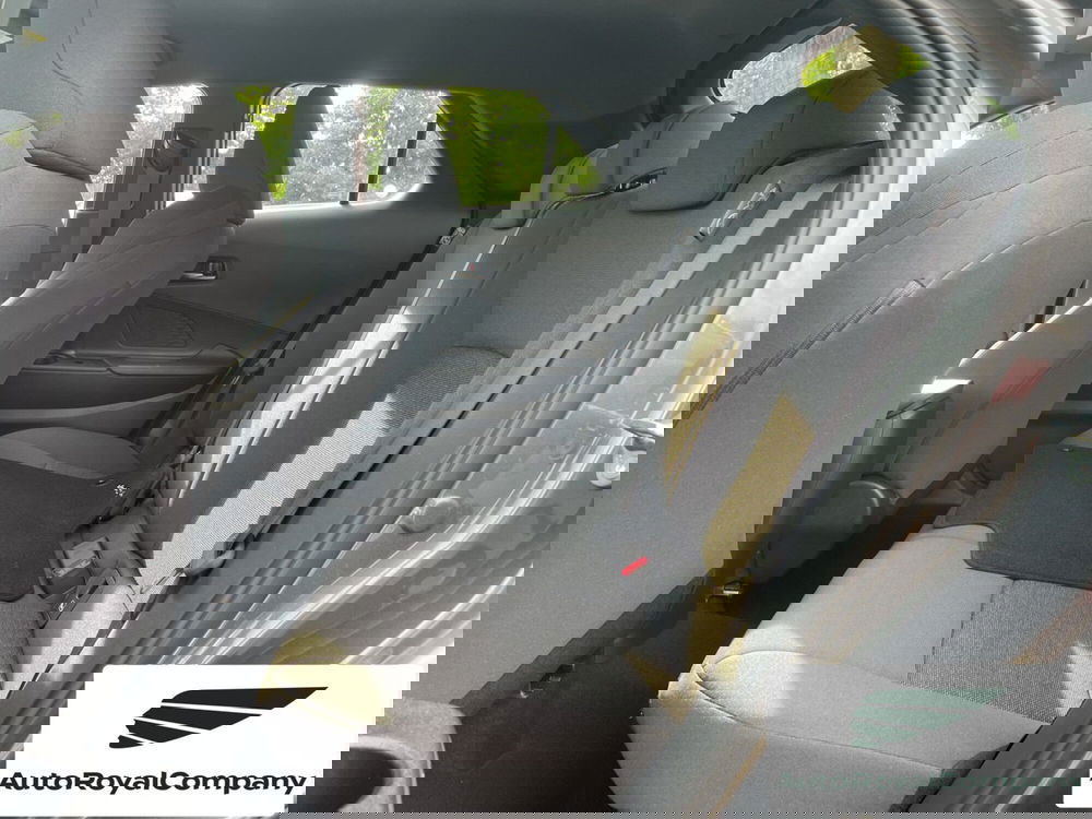 Toyota Toyota C-HR nuova a Roma (10)