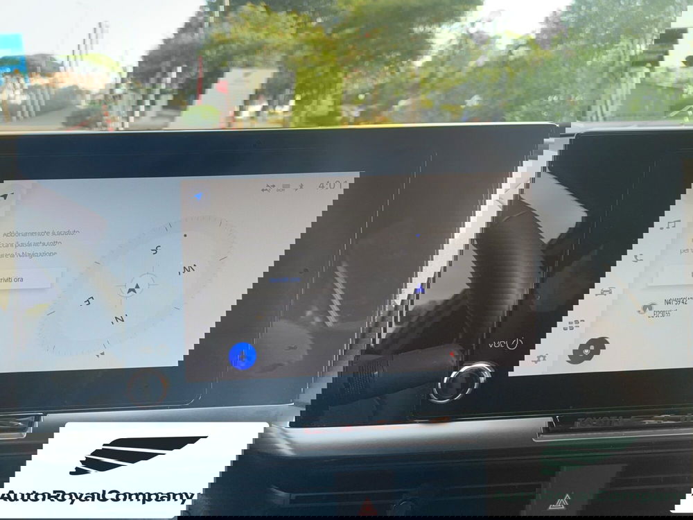 Toyota Toyota C-HR nuova a Roma (15)