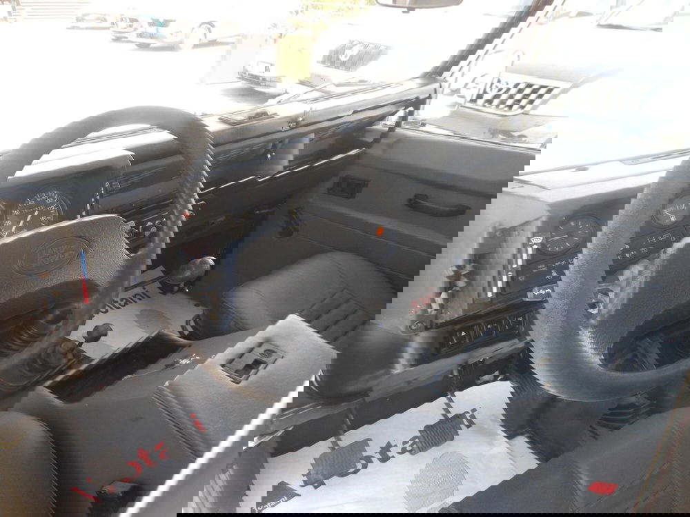 Land Rover Defender usata a L'Aquila (12)