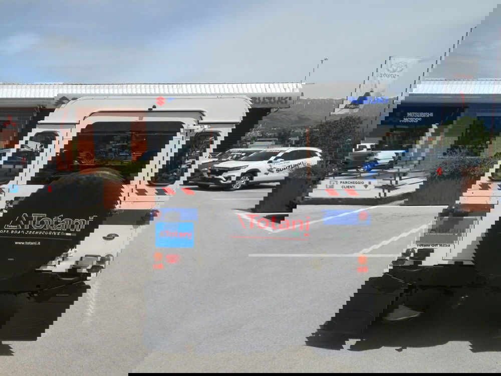 Land Rover Defender usata a L'Aquila (6)