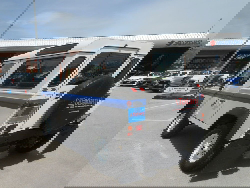 Land Rover Defender usata a L'Aquila (7)