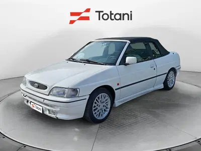 Ford Escort Cabrio 1.4 Cabriolet Ghia del 1993 usata a L'Aquila