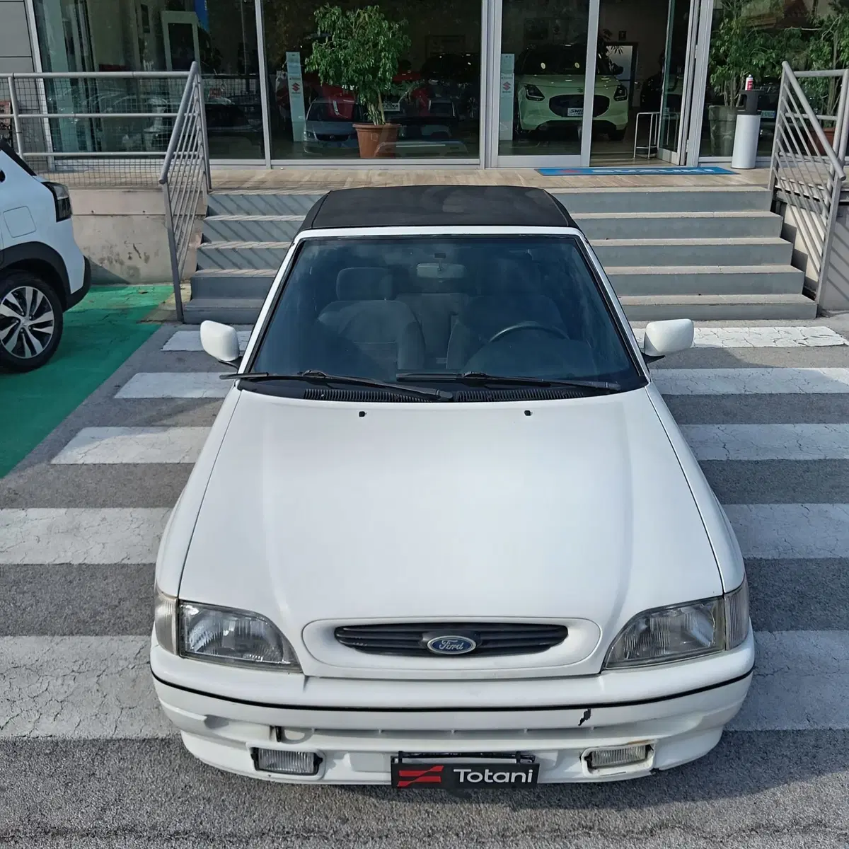 Ford Escort Cabrio usata a L'Aquila (4)