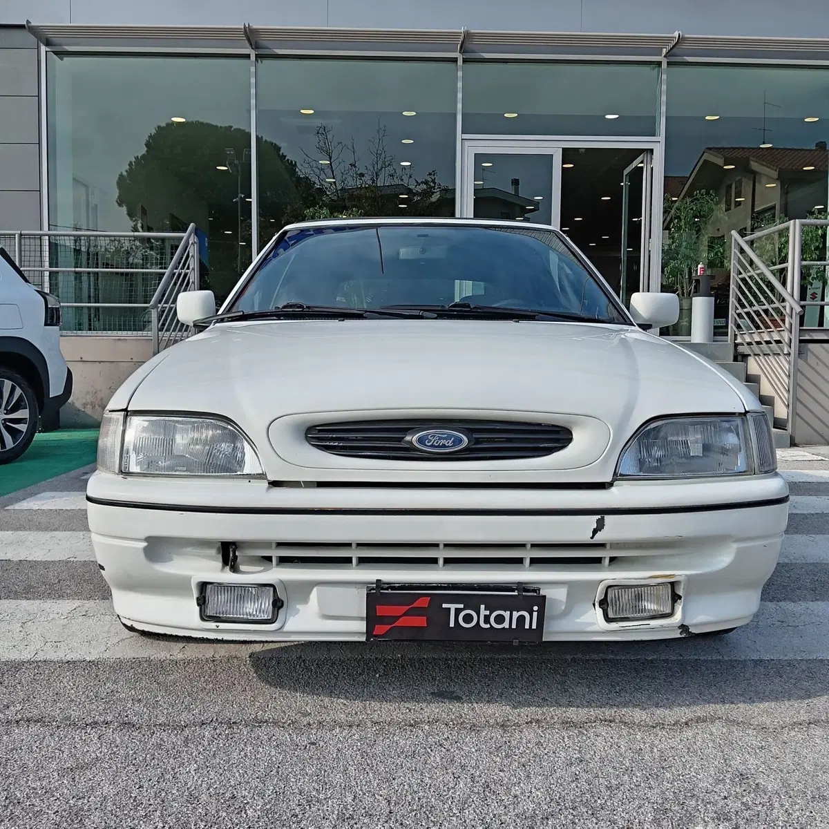 Ford Escort Cabrio usata a L'Aquila (5)
