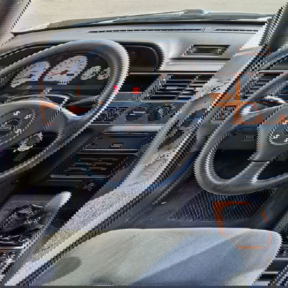 Ford Escort Cabrio usata a L'Aquila (7)