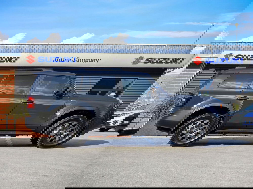 Toyota Land Cruiser nuova a L'Aquila (18)