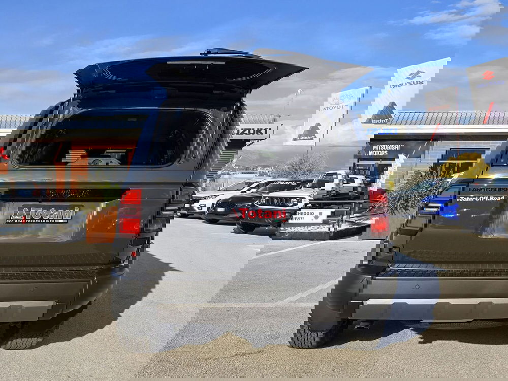 Toyota Land Cruiser nuova a L'Aquila (19)