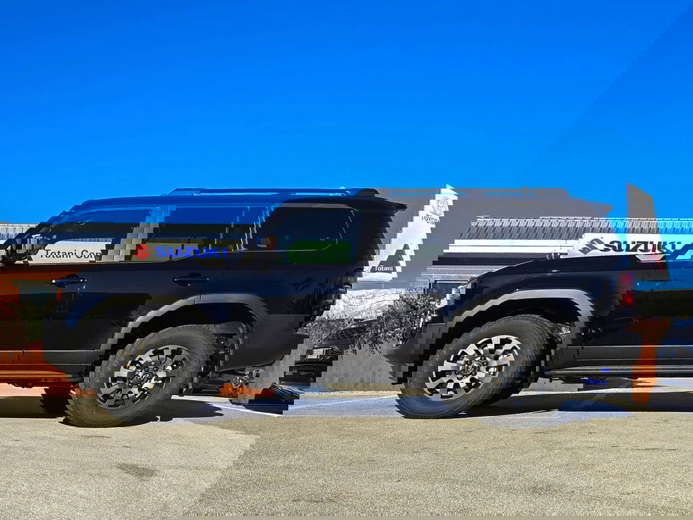 Toyota Land Cruiser nuova a L'Aquila (9)