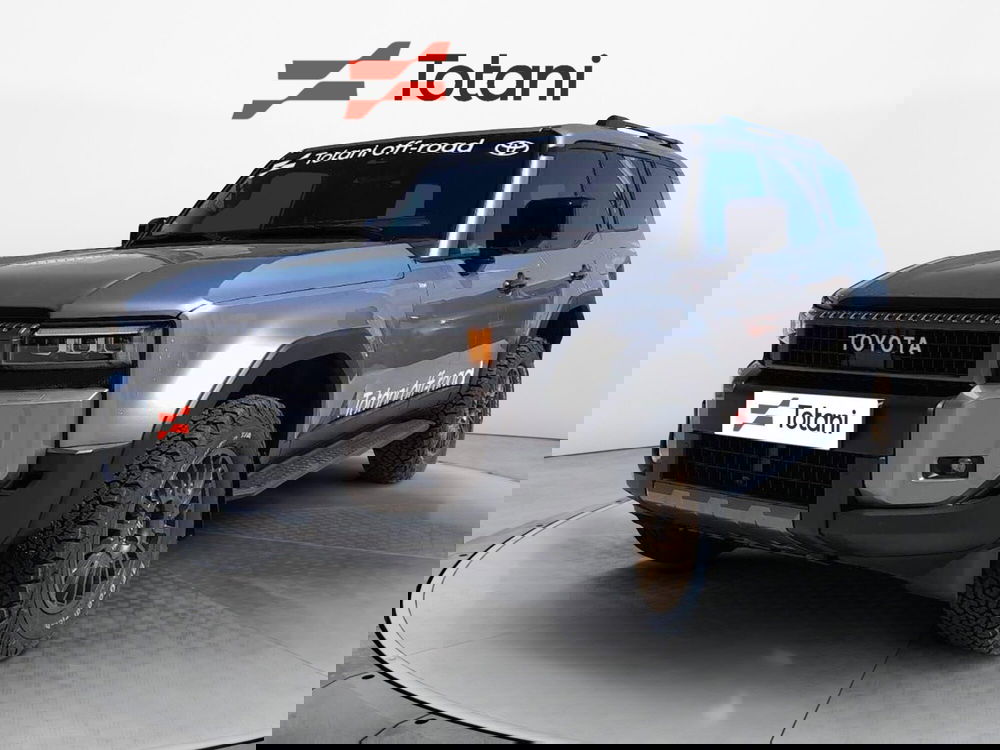 Toyota Land Cruiser nuova a L'Aquila