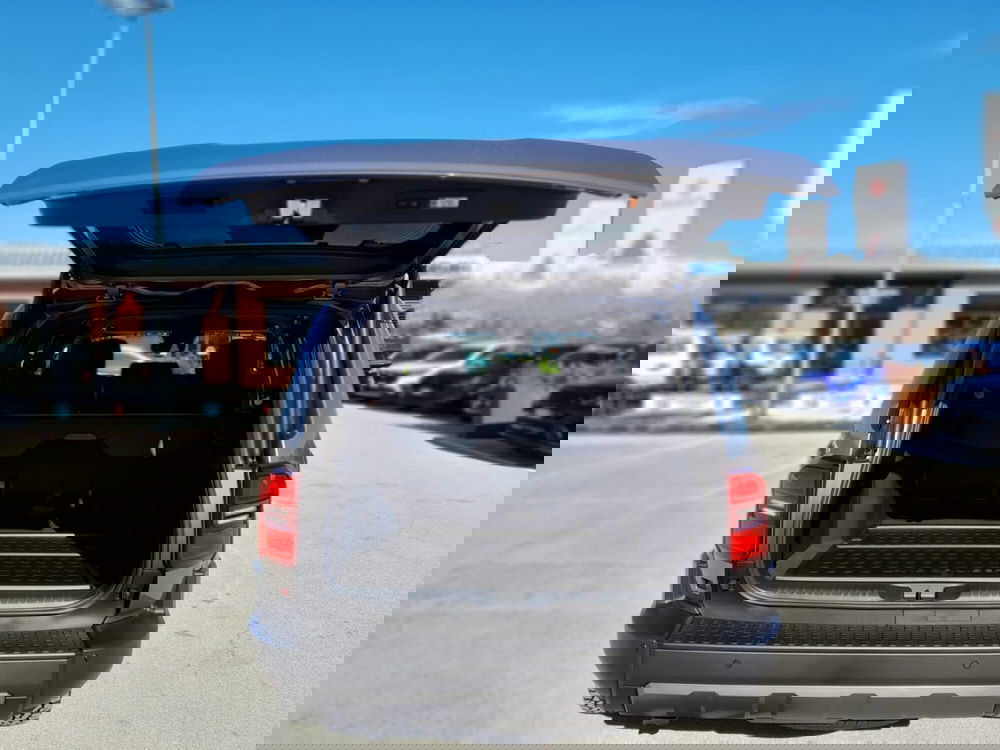 Toyota Land Cruiser nuova a L'Aquila (9)