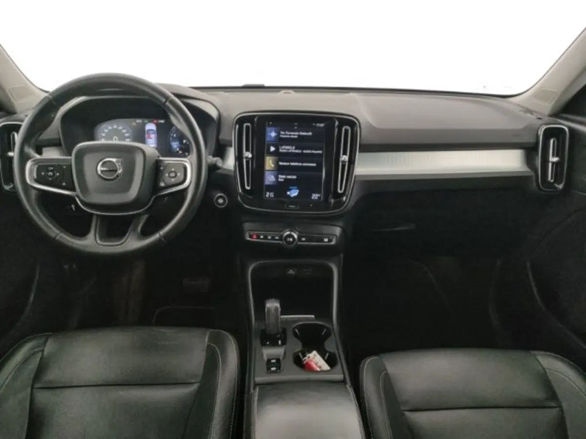Volvo XC40 usata a Modena (11)
