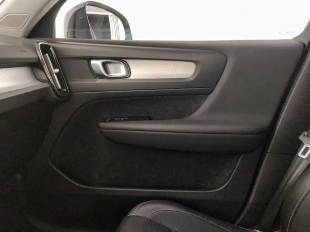 Volvo XC40 usata a Modena (18)