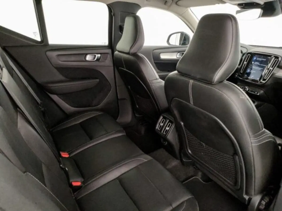 Volvo XC40 usata a Modena (9)