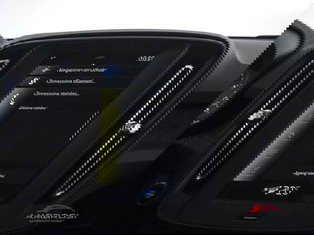 Volvo XC40 usata a Perugia (16)