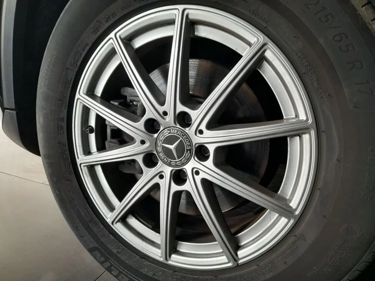 Mercedes-Benz GLA SUV usata a Napoli (6)