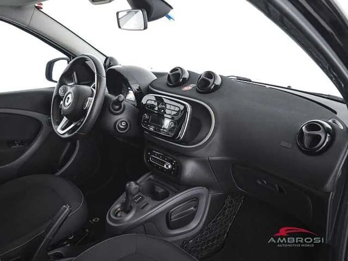 smart forfour usata a Viterbo (12)