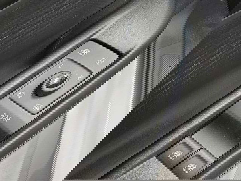 Cupra Born usata a Lecco (14)