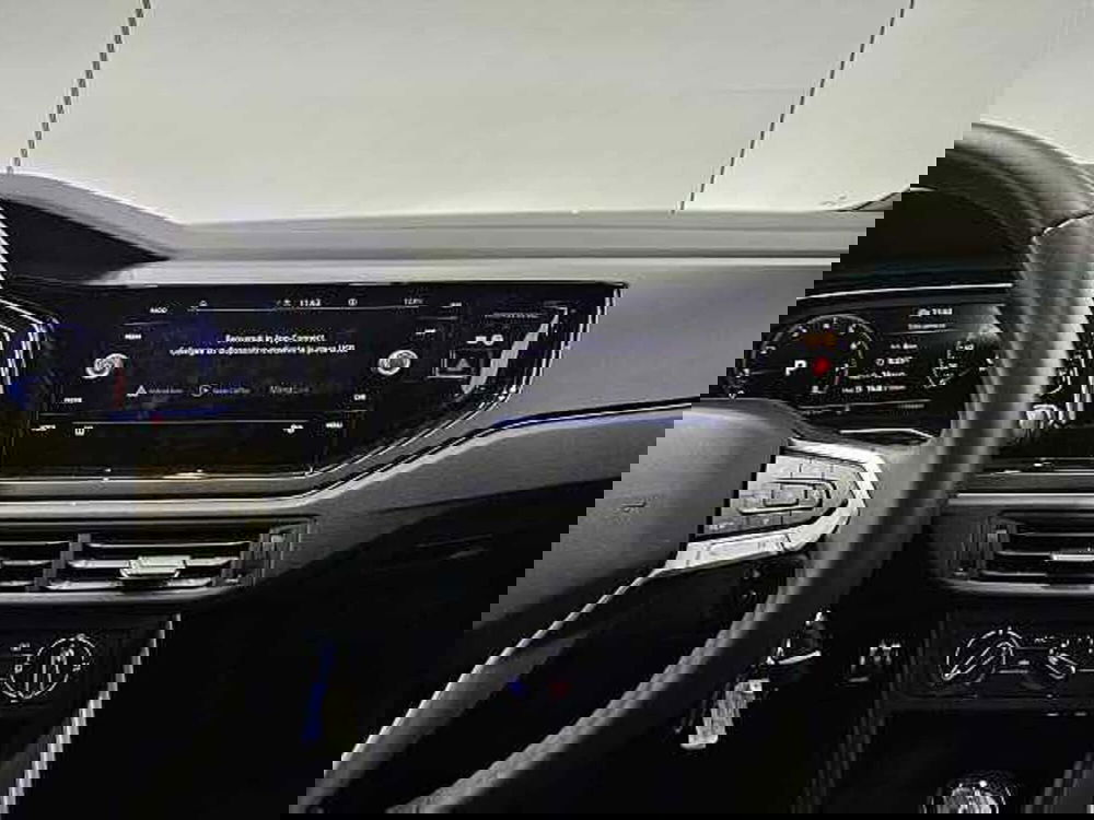 Volkswagen Taigo usata a Lecco (12)