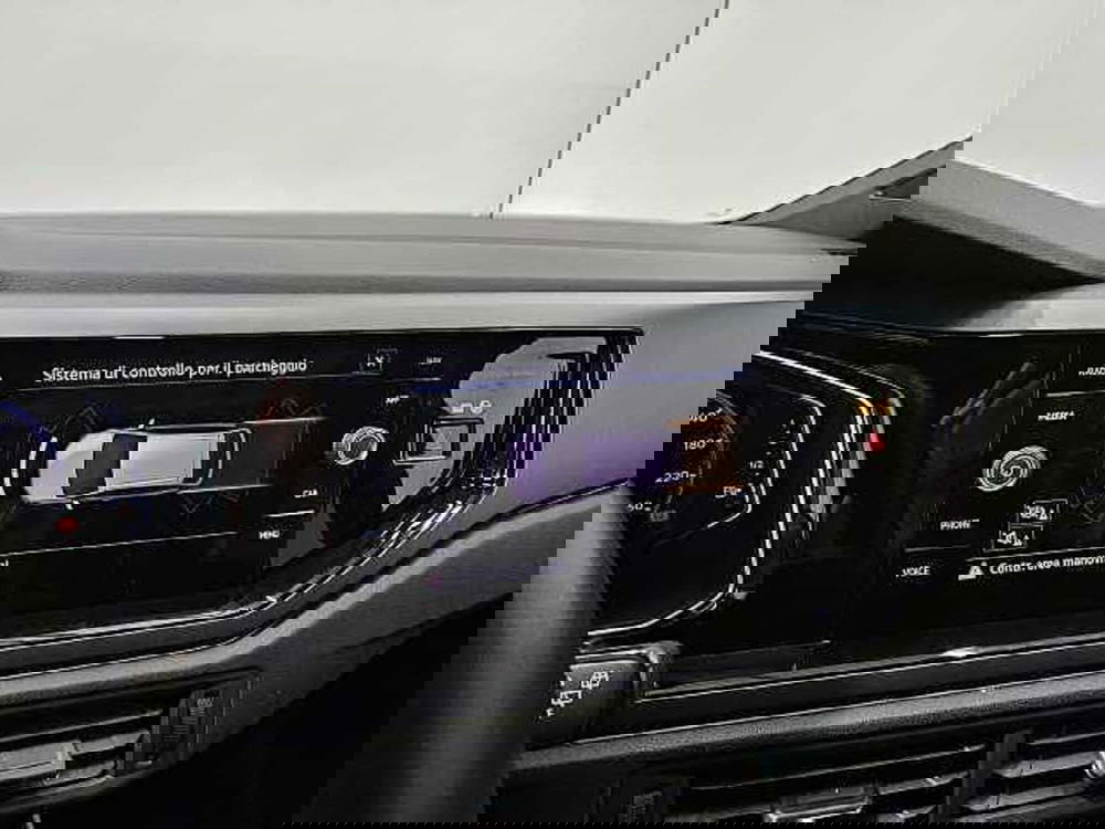 Volkswagen Taigo usata a Lecco (13)