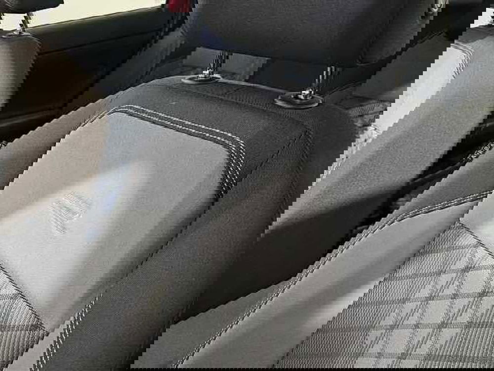 Volkswagen Taigo usata a Lecco (18)