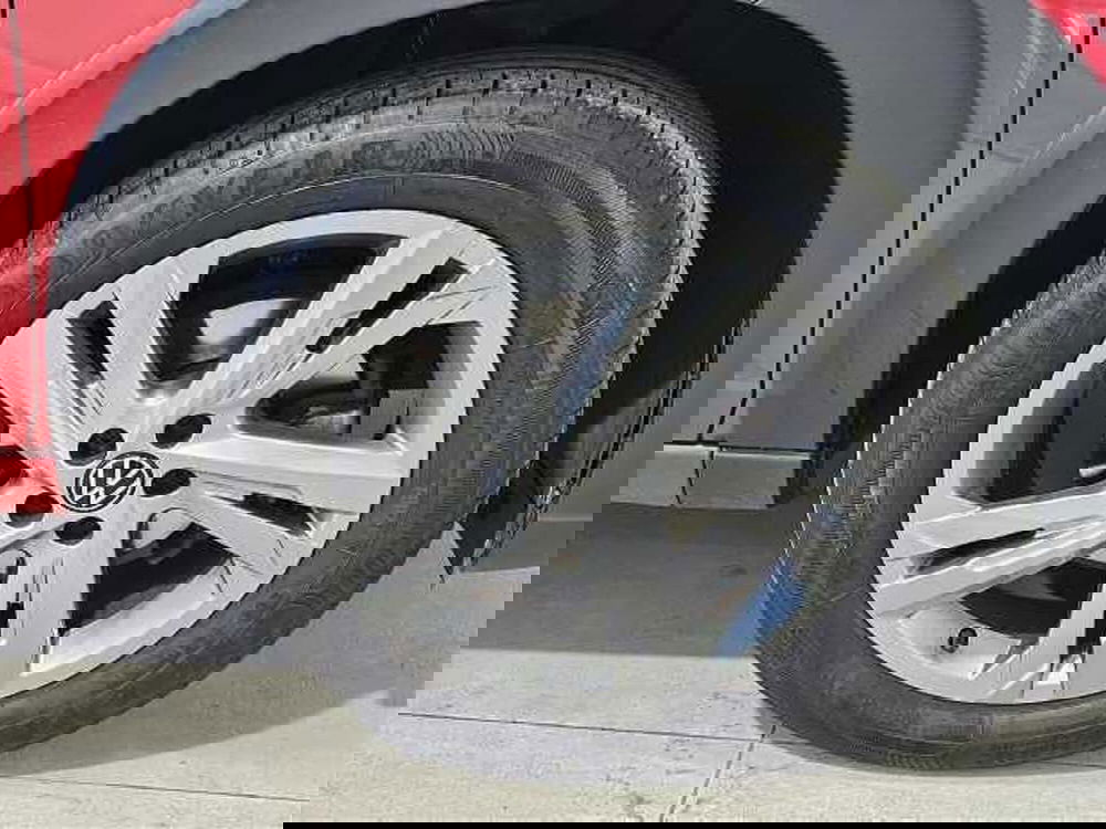 Volkswagen Taigo usata a Lecco (19)