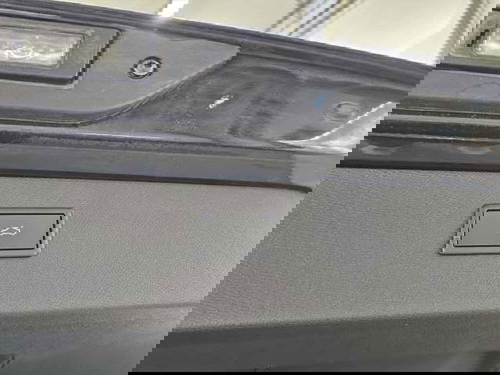 Cupra Formentor usata a Lecco (11)