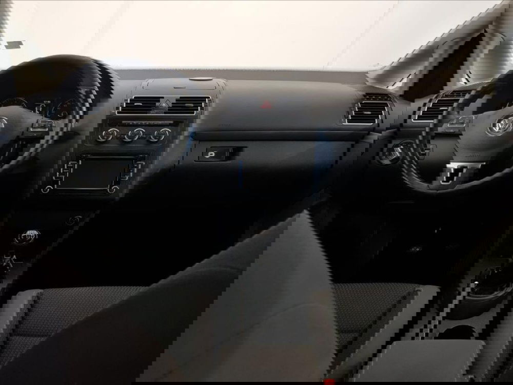 Volkswagen Touran usata a Lucca (13)