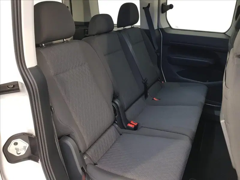 Volkswagen Caddy usata a Lucca (12)